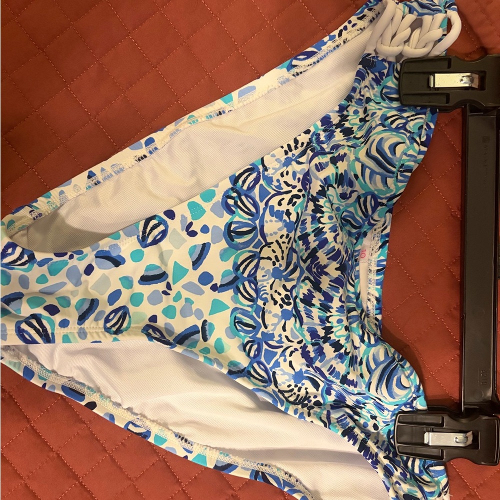 Lilly Pulitzer Blue and White Bikini- Top size 8, Bottom size 10 - Picture 5 of 9